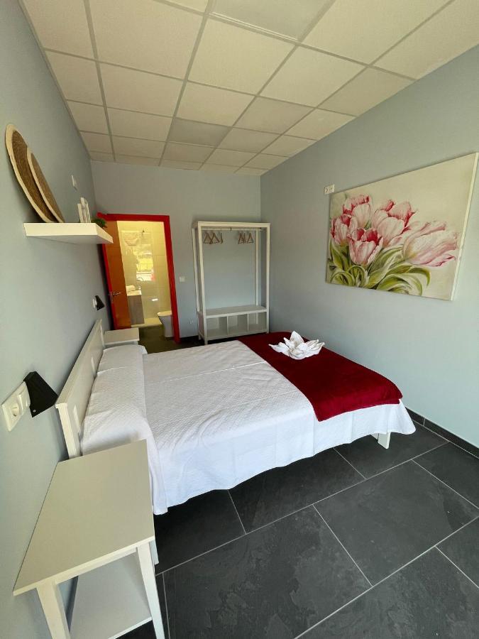 Hostel & Rooms O Albergue Da Meiga Padrón Extérieur photo